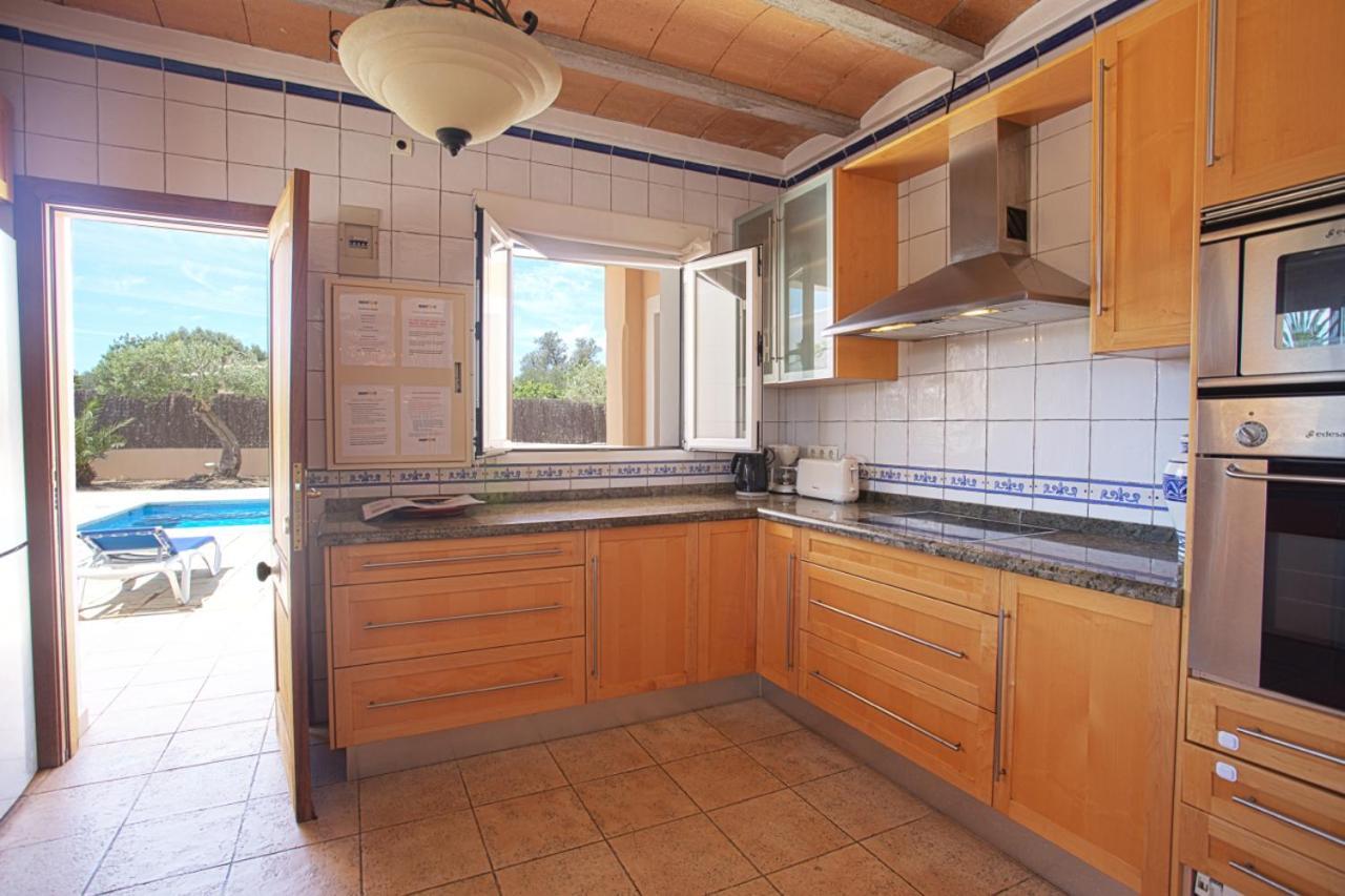 Villa Tom Is Near To Playa Den Bossa Sant Jordi de ses Salines Exteriör bild